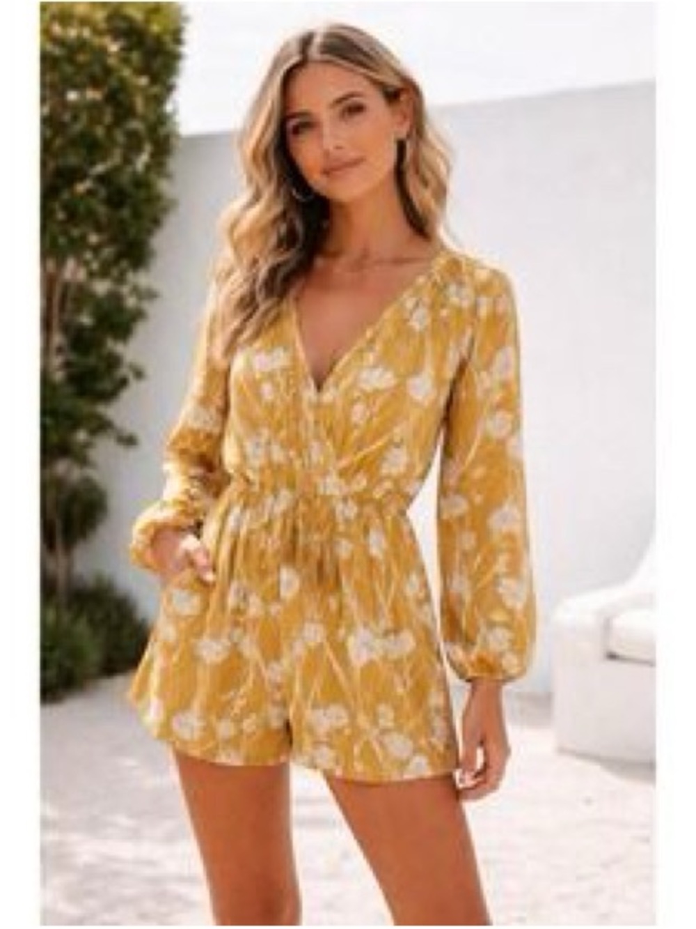 ◾️NEW! Fantastic Fawn Floral Surplice Romper - Lemon 🍋